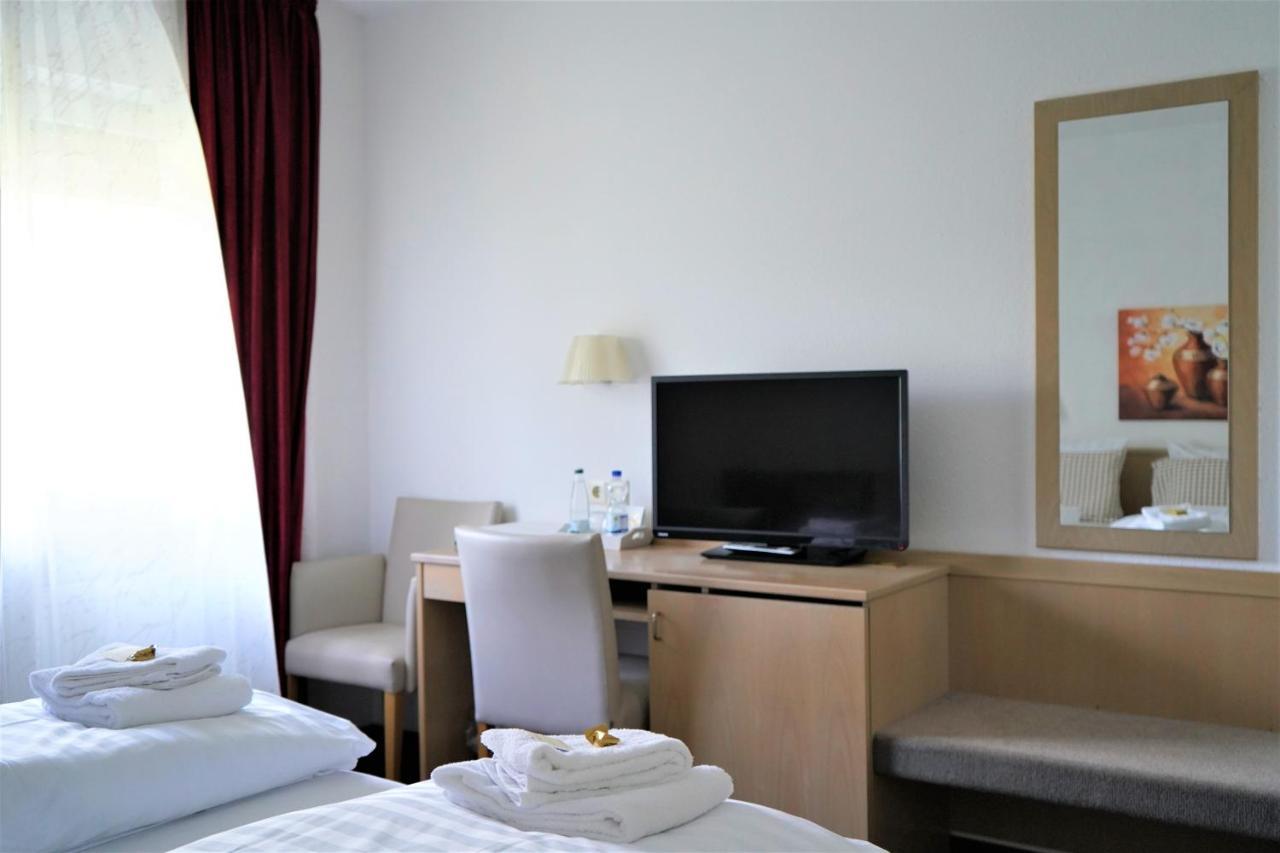 Alte Post Hotel Garni - Schallbach Bei Loerrach Buitenkant foto