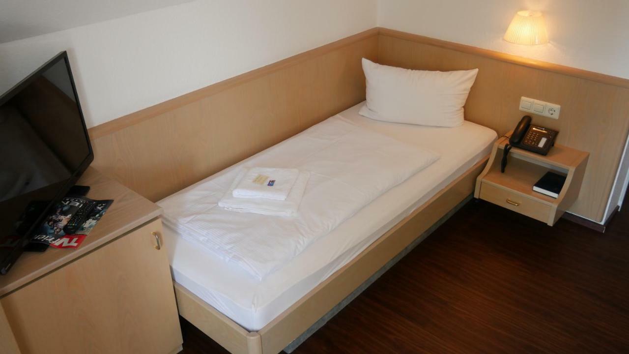 Alte Post Hotel Garni - Schallbach Bei Loerrach Buitenkant foto